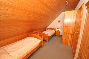 Luokittelematon kuva, 4 kautta 16, painike