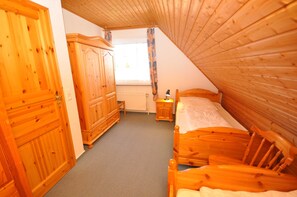 2 Schlafzimmer, Reisekinderbett, WLAN