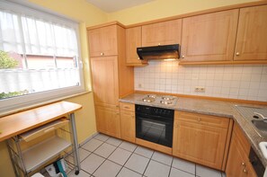 Refrigerador, microondas, horno y lavavajillas