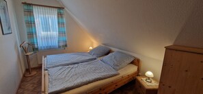 3 Schlafzimmer, Reisekinderbett, WLAN