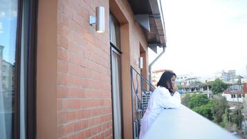 Loft Premium - sjöutsikt | Balkong