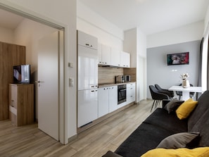 Junior-Suite, 2 Schlafzimmer | Italienische Bettbezüge von Frette, hochwertige Bettwaren