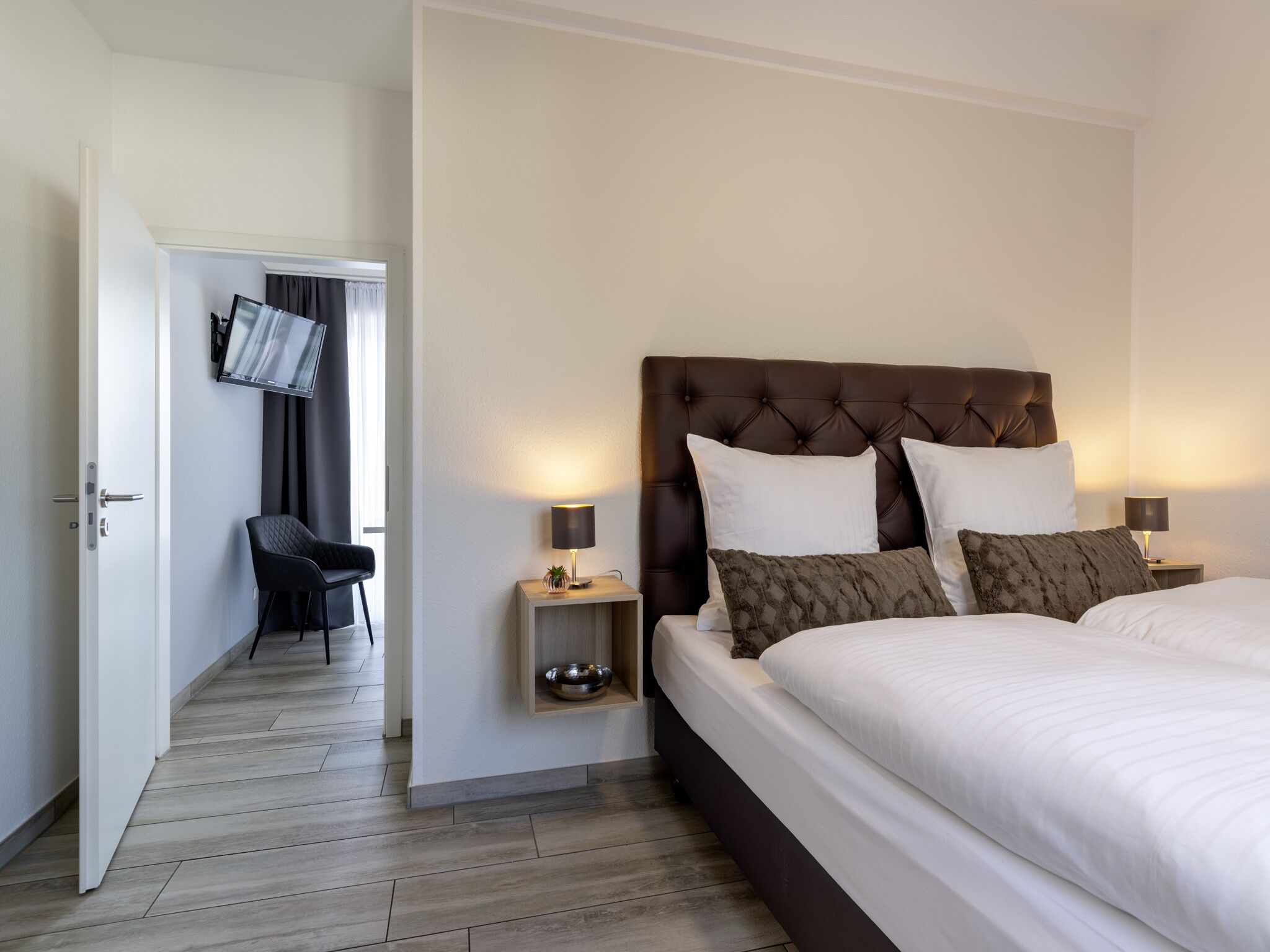 Frette Italian sheets, premium bedding, Select Comfort beds