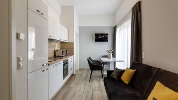 Junior Suite, 2 Bedrooms | Private kitchen | Fridge, microwave, stovetop, espresso maker