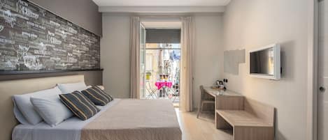 Comfort-Vierbettzimmer | Hochwertige Bettwaren, Zimmersafe, Schreibtisch, schallisolierte Zimmer