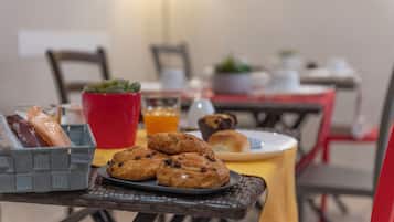 Colazione a buffet inclusa, servita tutte le mattine