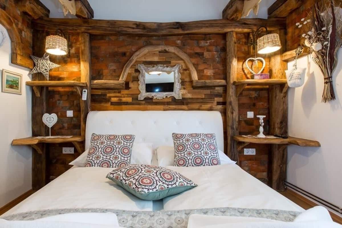 Comfort Quadruple Room | 1 bedroom, in-room safe, desk, free WiFi