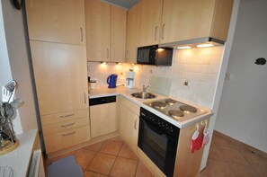 Luokittelematon kuva, 2 kautta 20, painike