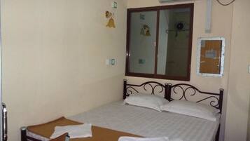 Kahden hengen economy-huone, 1 makuuhuone | 1 makuuhuone, silitysrauta/-lauta, ilmainen Wi-Fi