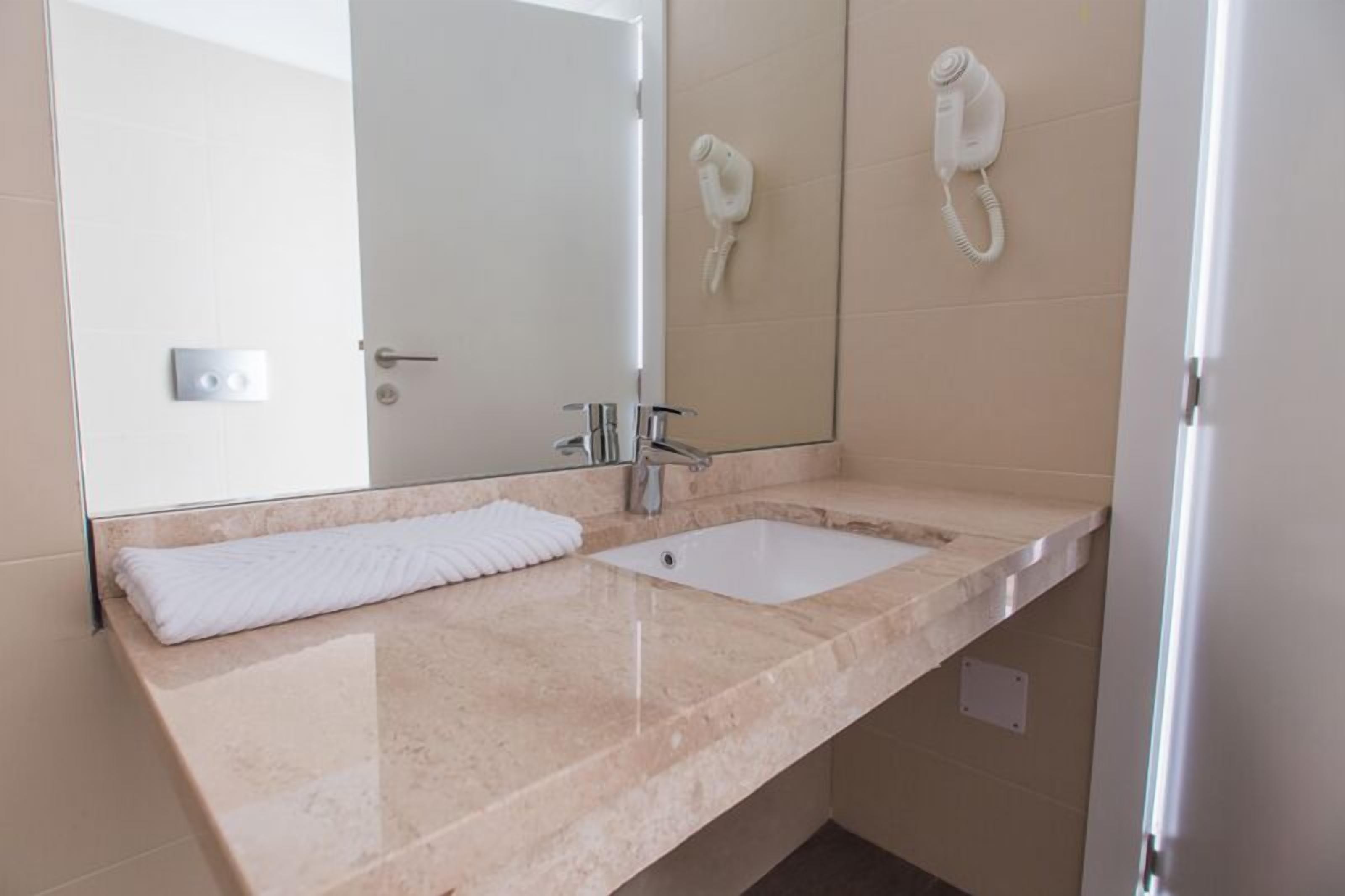 Photo - Hotel Royal Inn