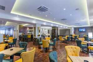 Bar (on property) - Hotel Royal Inn (Belgrade)