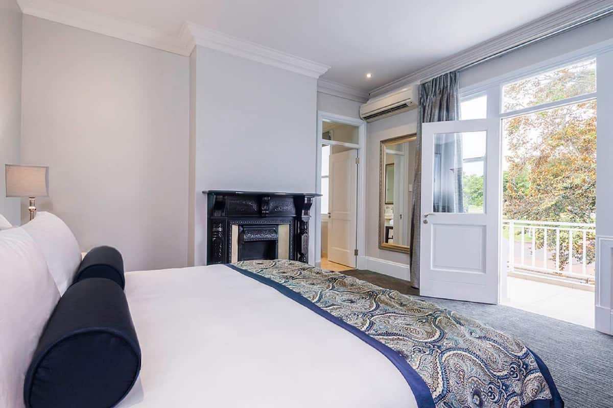 in-room safe, desk, blackout curtains, iron/ironing board