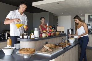 Petit déjeuner continental compris tous les jours