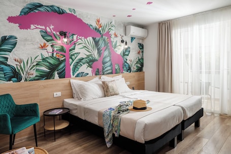 Superior Room, 2 Twin Beds, Balcony | Minibar, in-room safe, blackout drapes, soundproofing. ibis Styles Venus