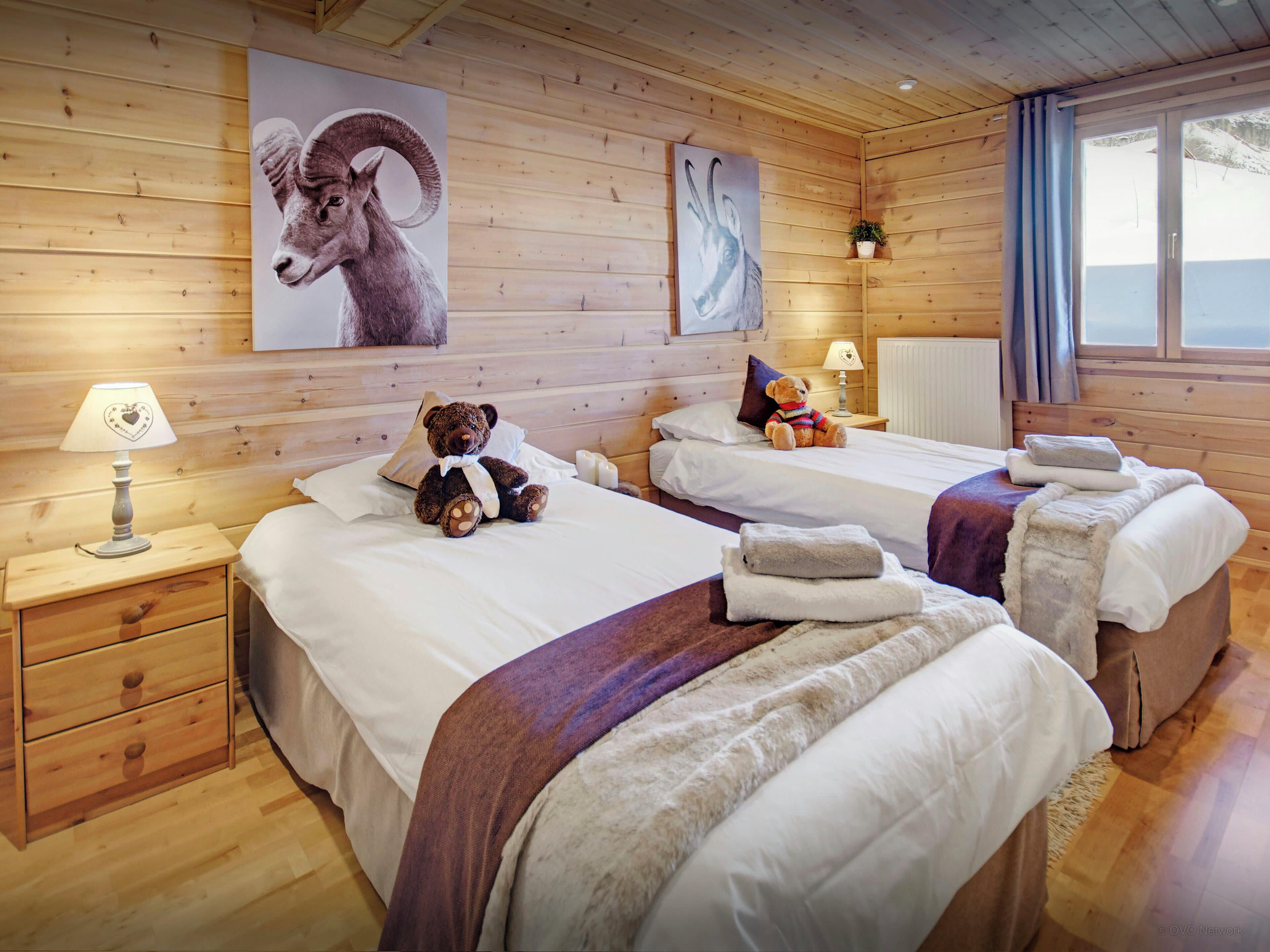 4 slaapkamers, een strijkplank/strijkijzer, wifi, beddengoed