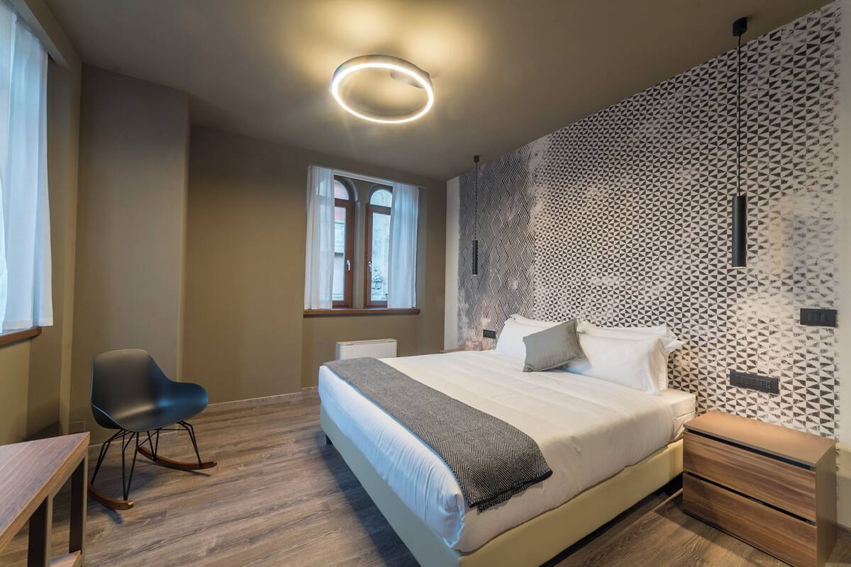 Double Room, Private Bathroom, City View | Premium bedding, down comforters, pillowtop beds, minibar