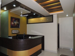 Reception - Hotel Pavitra (Pune)