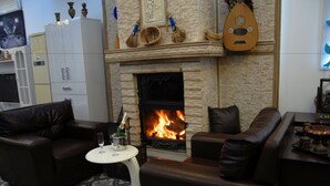 Lobby sitting area - Trilye Kaplan Hotel (Mudanya)