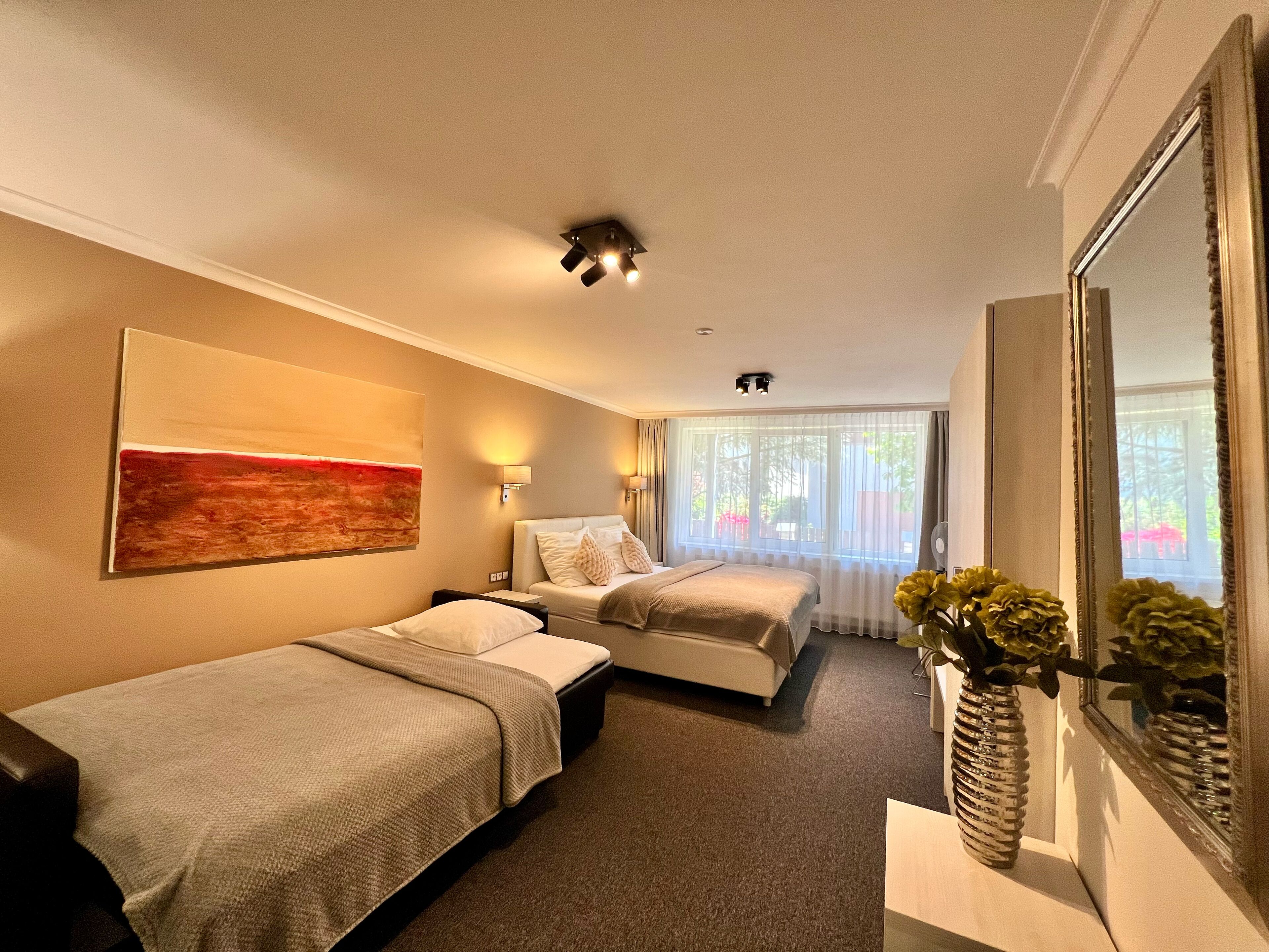 Colchones Select Comfort, minibar y caja de seguridad en la habitación 