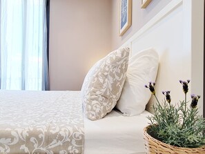 ห้องดีลักซ์ดูเพล็กซ์, 3 ห้องนอน, สระว่ายน้ำส่วนตัว, วิวสวน | 1 ห้องนอน, เครื่องนอนระดับพรีเมียม, ผ้านวมขนเป็ด, เตียง Select Comfort