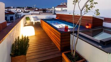 Dúplex Deluxe, 3 dormitoris, piscina privada, vistes al jardí | Terrassa o pati