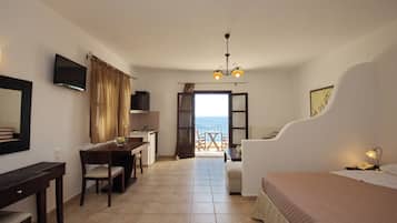 Suite Studio Junior, vue mer | 1 chambre, literie de qualité supérieure