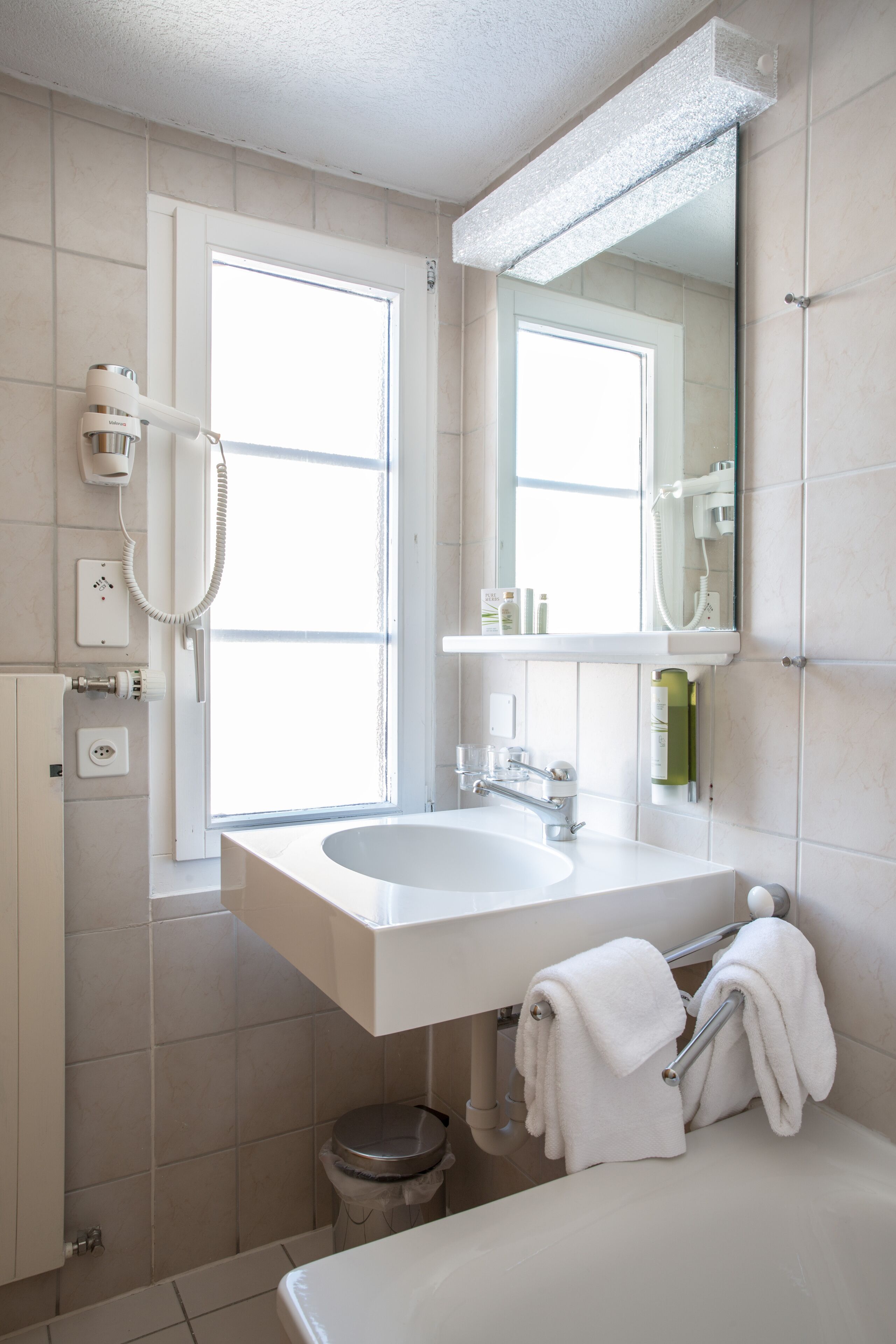 double room | bathroom | free toiletries, hair dryer, towels