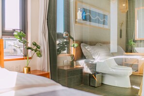 Courtyard 2-Panoramic Room | Premium bedding, down comforters, Select Comfort beds, minibar - Floral Holiday Guesthouse (Dali)
