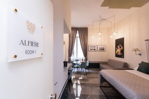 Junior Suite | Biancheria da letto di alta qualità, minibar, una cassaforte in camera