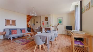 Superior Apartment, Ensuite (Sancho Turgot) | Living area