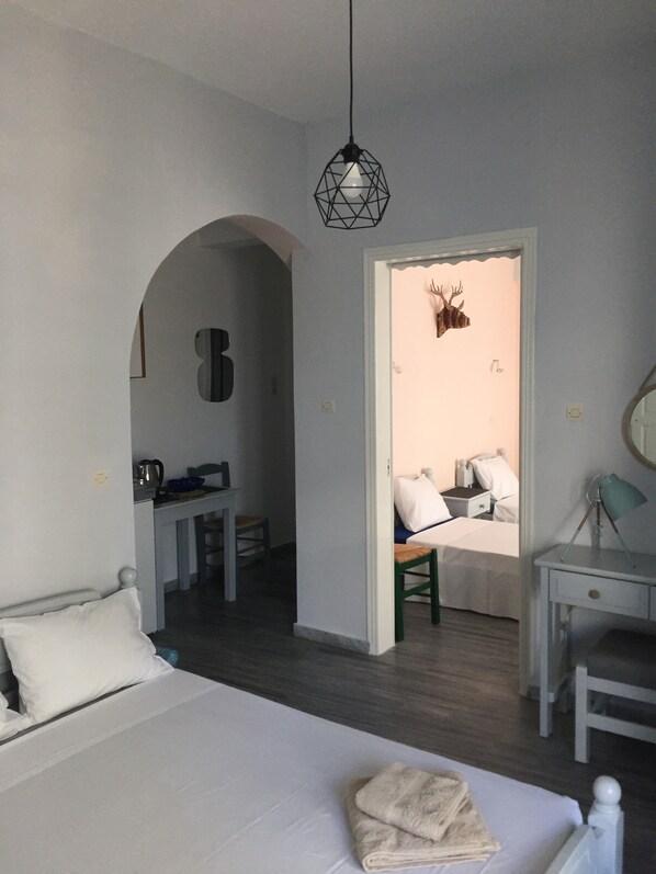 Classic Apartment, 2 Bedrooms | Free WiFi - Pigasos Studios (Naxos)