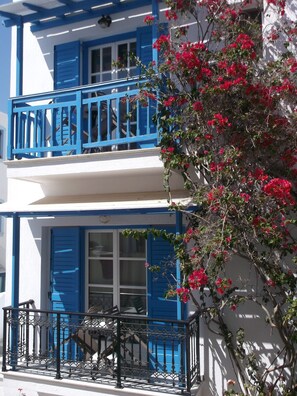 Front of property - Pigasos Studios (Naxos)