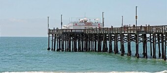 Sept/Oct. Special! Steps to Sand. Parking/ Bikes! Message for Free Night Deal!