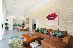 Family Villa, 4 Bedrooms | Interior detail - Villa Dheva (Seminyak)