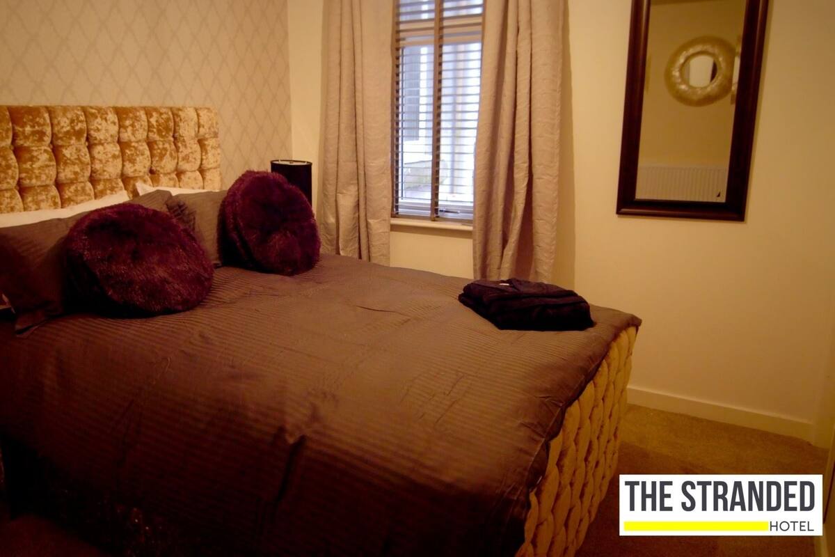 Kamar Keluarga (Room2) | Meja kerja, Wi-Fi gratis, dan seprai linen