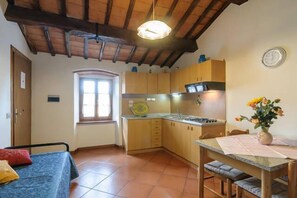 Appartement, 1 chambre | Coin séjour