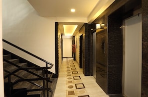 Hallway - Hotel Kochi Caprice (Kanayannur)