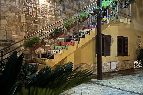 Fachada de la propiedad