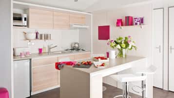 Mobil Karavan (Cabasson superieur ) | Dapur pribadi | Lemari es besar, microwave, kompor, dan mesin pembuat kopi/teh