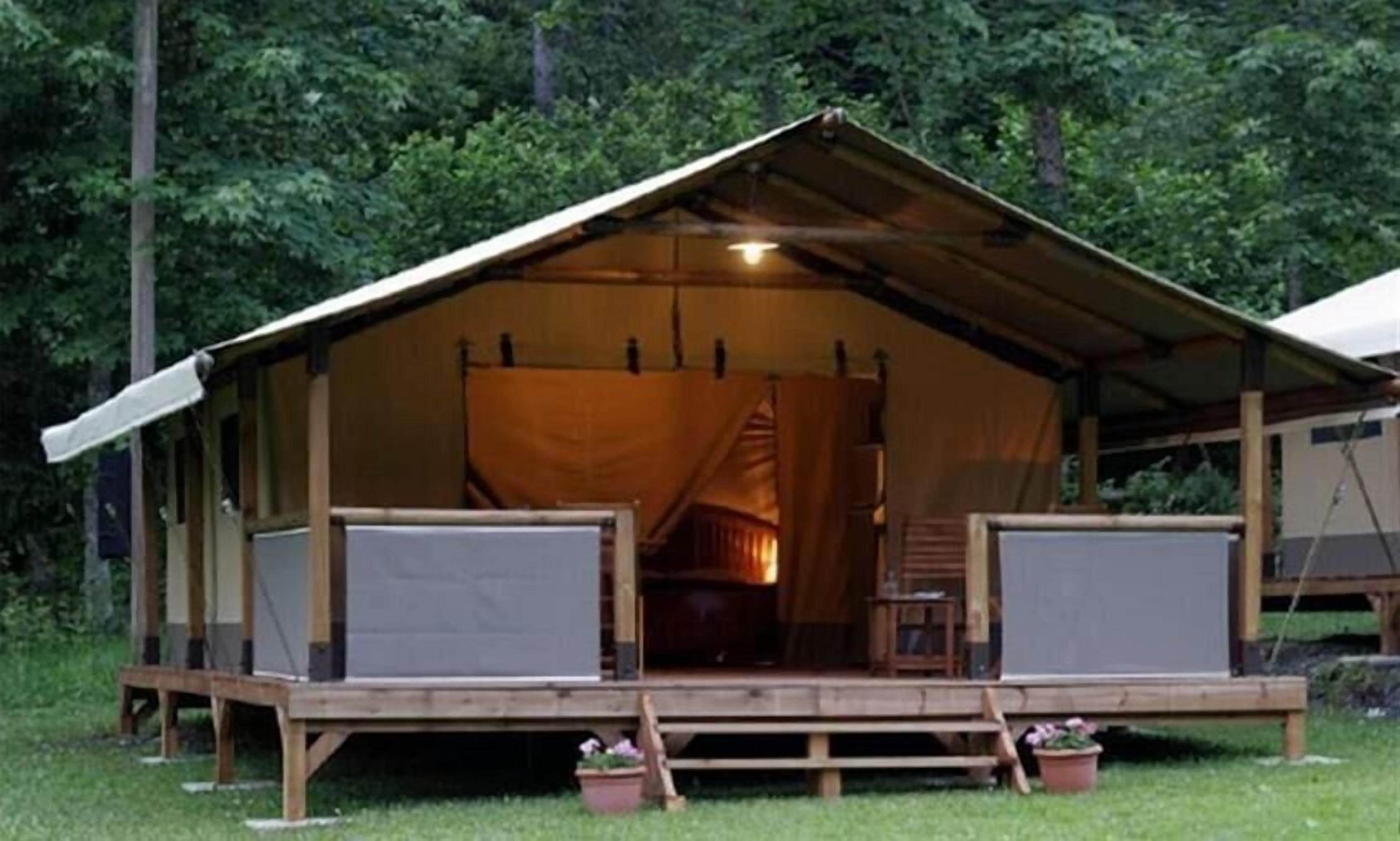 帳篷 | 熨斗/熨衫板、嬰兒床 (收費)、Wi-Fi (收費)