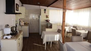 Desayuno continental incluido todos los días