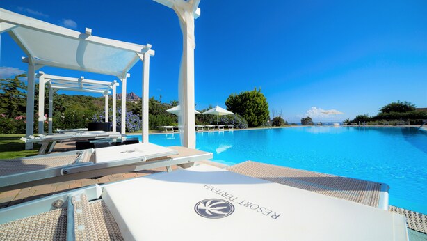 Outdoor pool - Babai Village Resort (Tertenia)