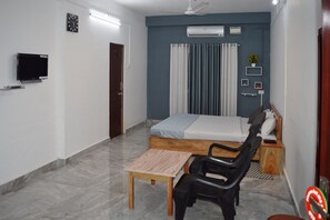 Living room - OYO 10180 Hotel Value (Port Blair)