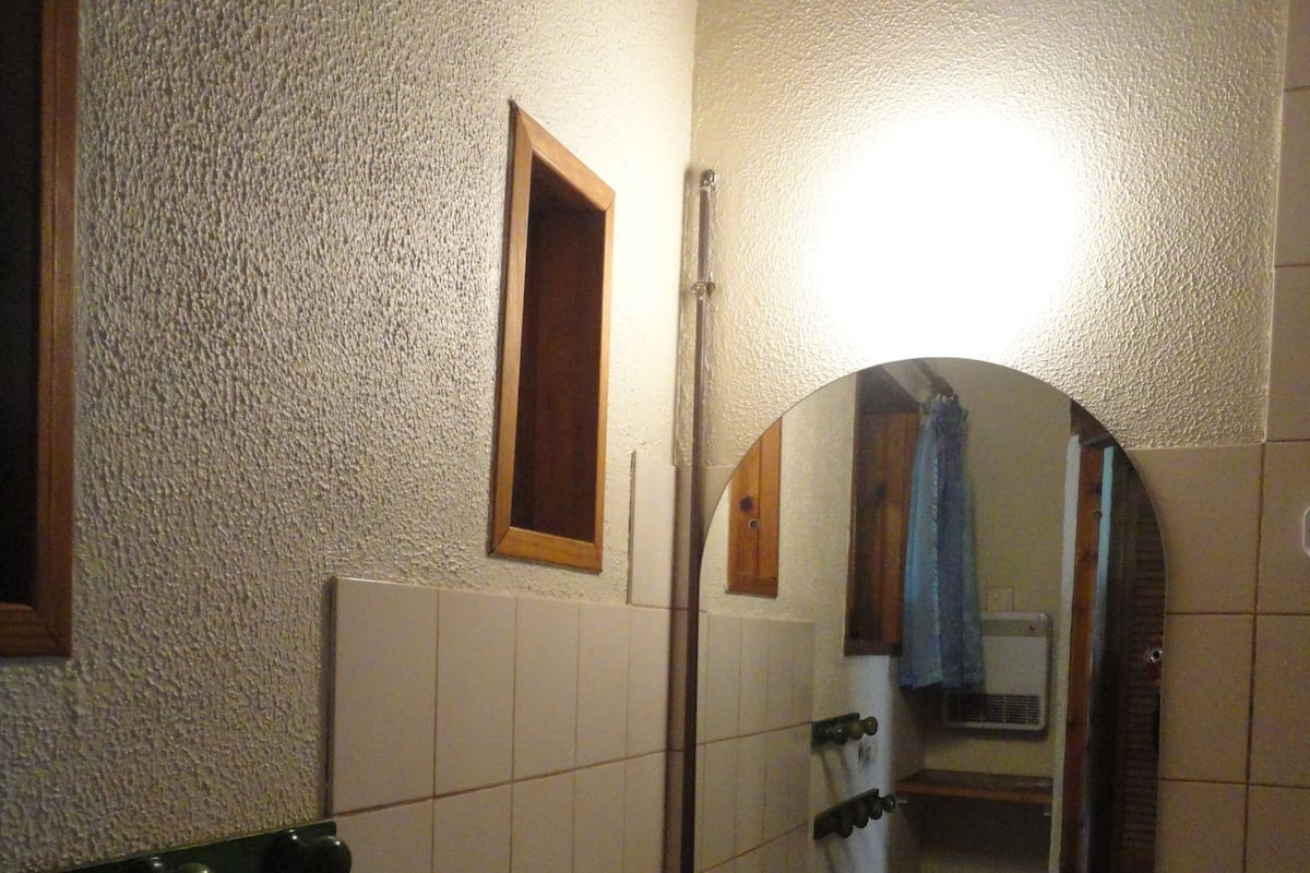 Cottage (Couvoir) | Bathroom | Shower