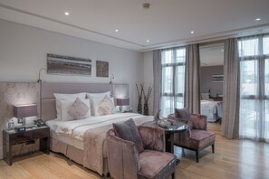 Fridge, microwave, oven, dishwasher - Vivienda Hotel Villas Granada (Riyadh)