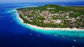 Aerial view - Wonderland (Gili Trawangan)