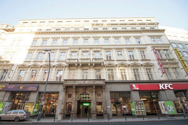 บริเวณภายนอก