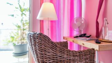 Standard Single Room | Free WiFi, bed sheets