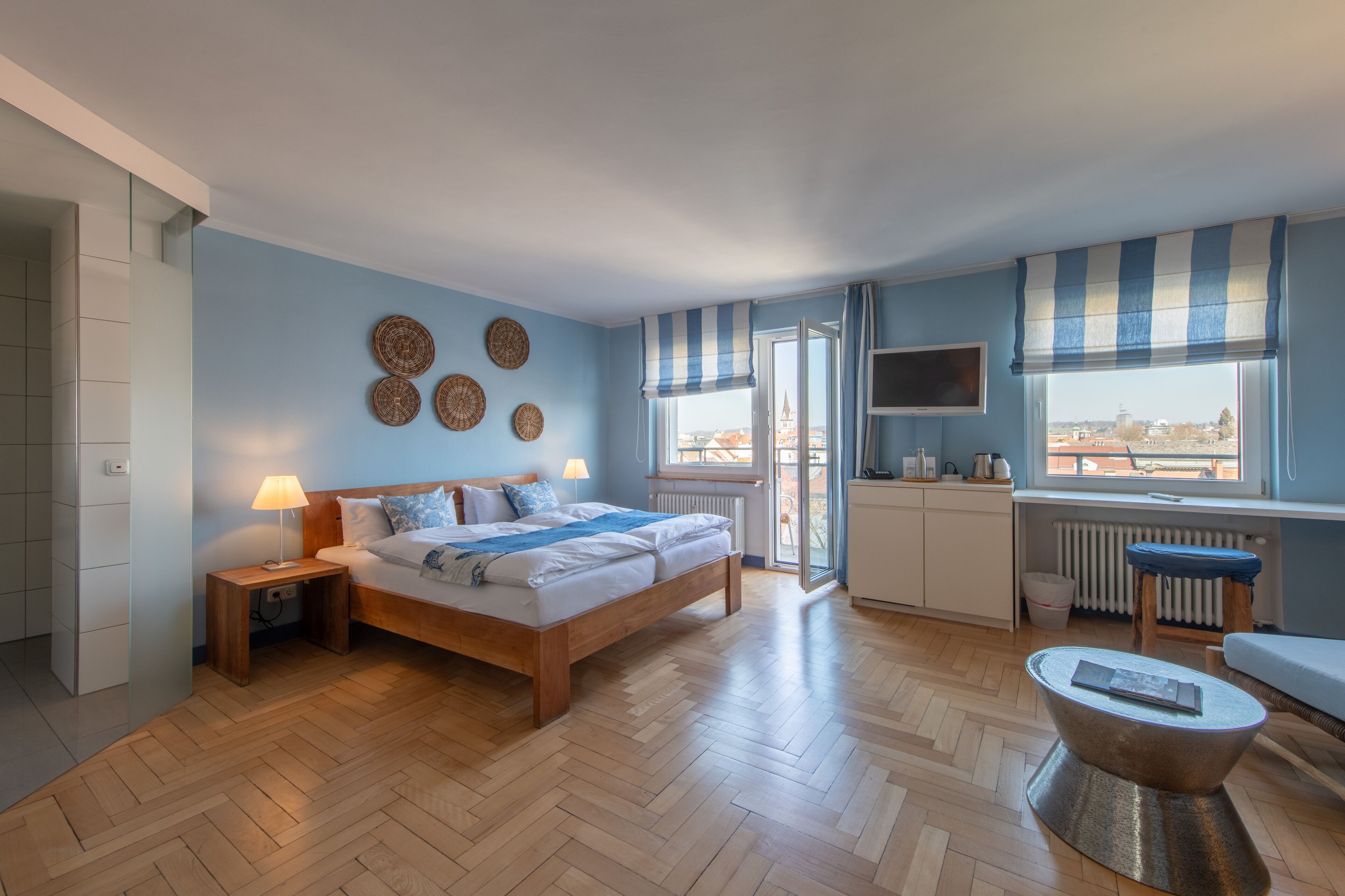 superior double room, 1 king bed with sofa bed (plus) | 1 bedroom, free wifi, bed sheets