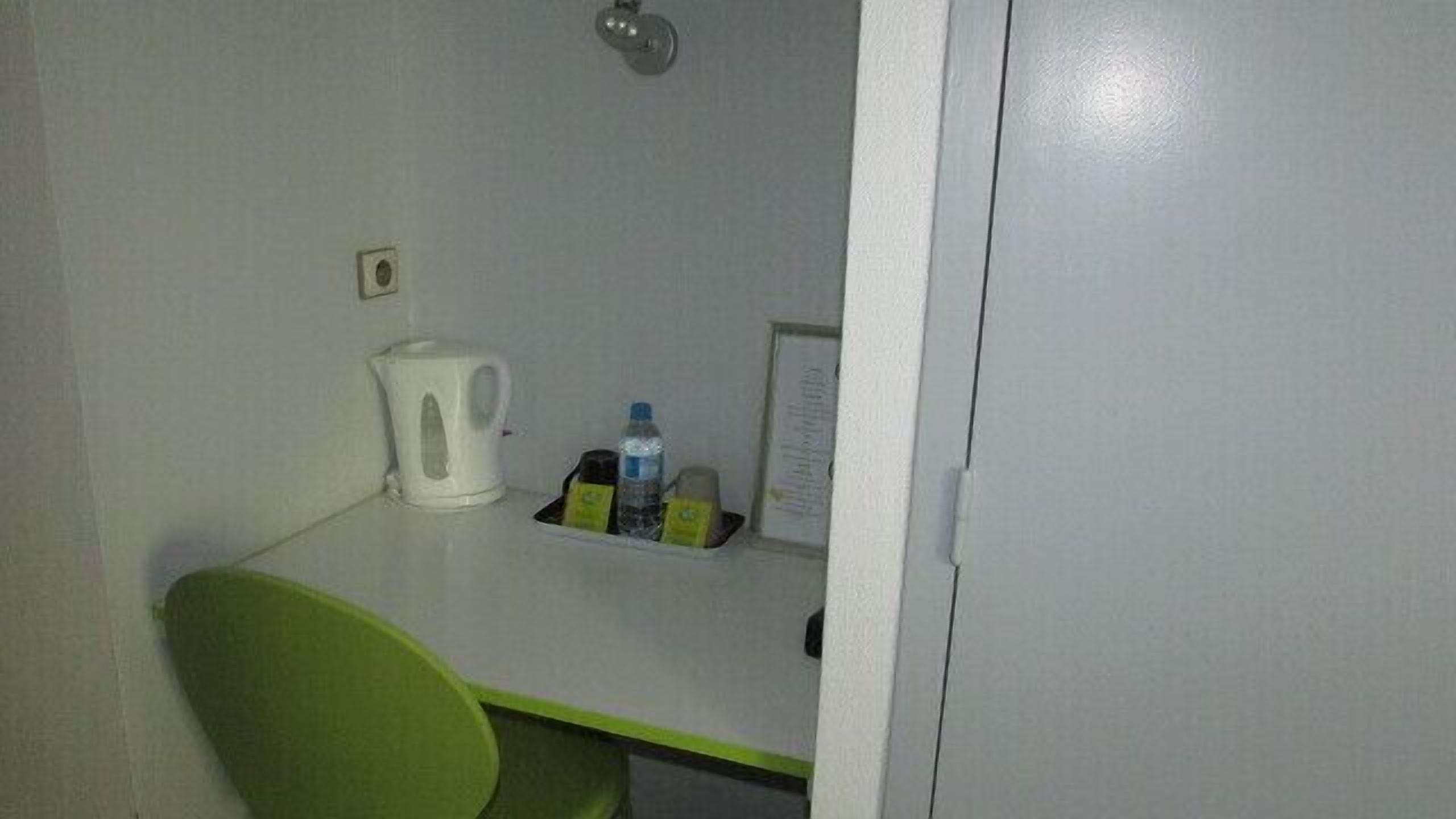 family room | room amenity